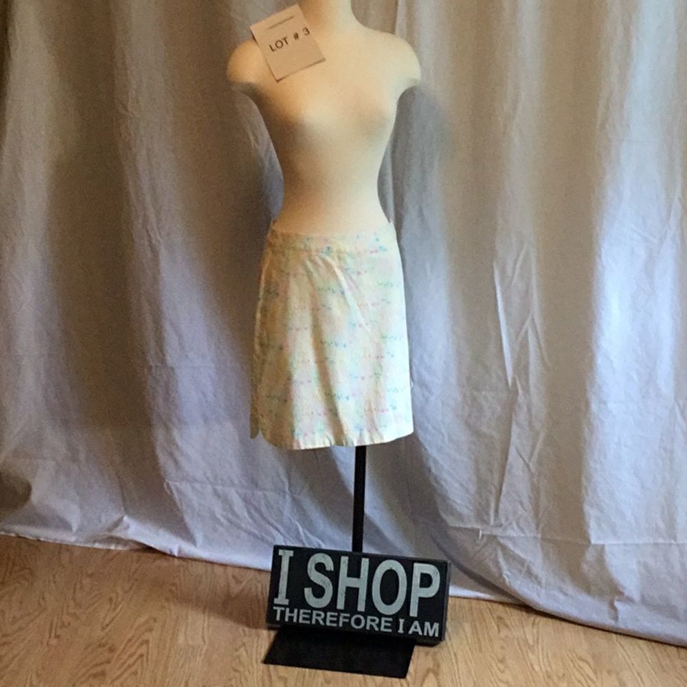 Golf skort in size 6 by EP PRO cream w/ multicolor